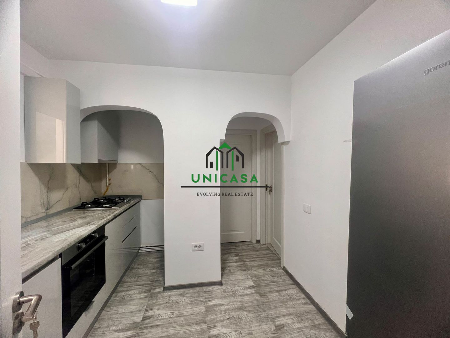 De inchiriat /Apartament 3 camere/64 mp, renovat/centrală proprie - Poză 1