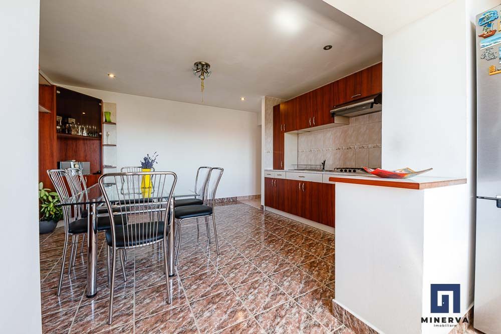 Apartament cu priveliste, 4 cam, decomandat – Zona Lipovei - Poză 7