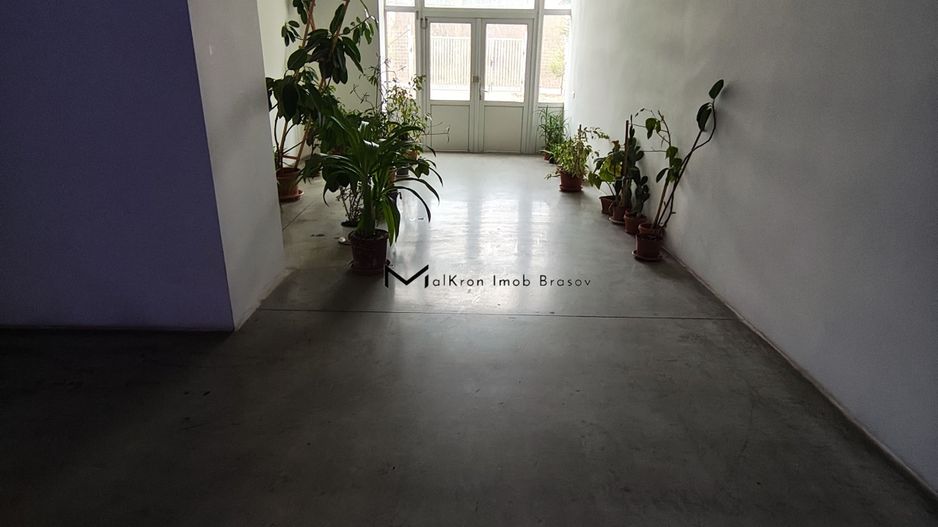 Spatiu de productie 11066 mp Noua si birouri 1200 mp - Poză 2