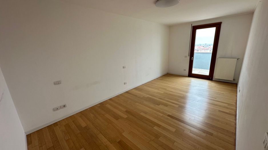 Birouri  cladire noua, zona centrala - Poză 18