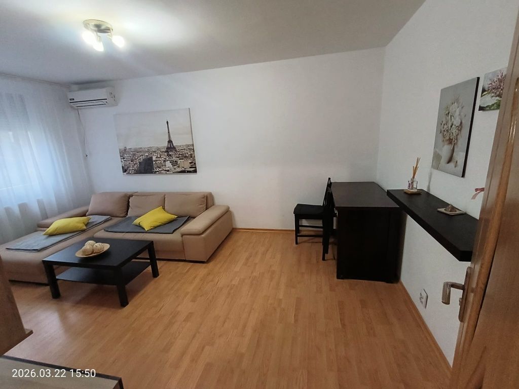 Garsonieră de închiriat lângă metrou Favorit – confort, acces rapid și - Poză 1