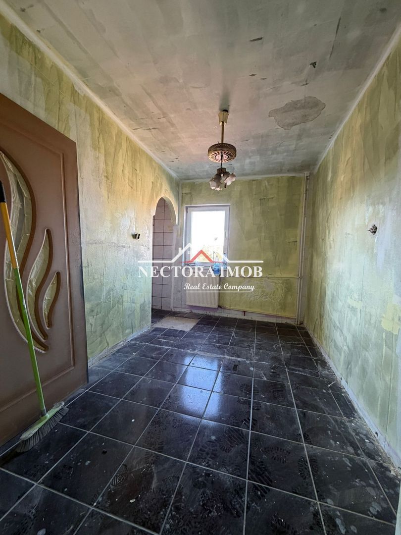 NECTORA IMOB-Apartament 3 camere, 2 bai, 3 balcoane, Zona Velenta,65mp - Poză 8