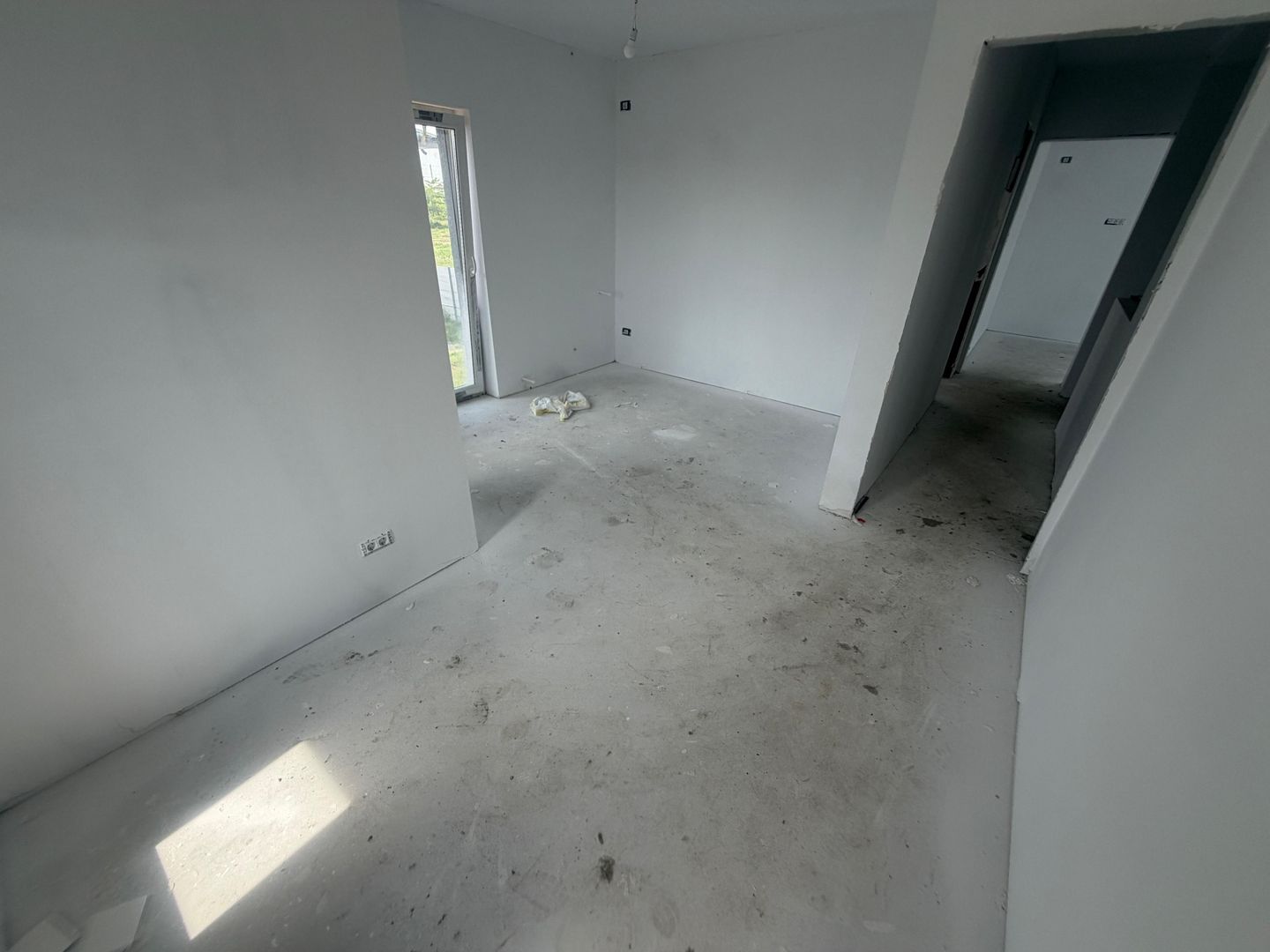 CASA SINGULARA - 4 CAMERE, TOATE UTILITATILE, TEREN 400 MP, COMIS 0% - Poză 10