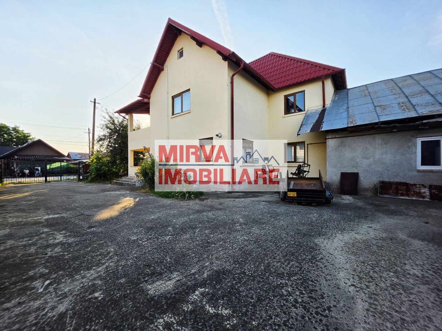 Casă 5 camere + teren generos 1700 mp – Ariceștii Rahtivani - Poză 6