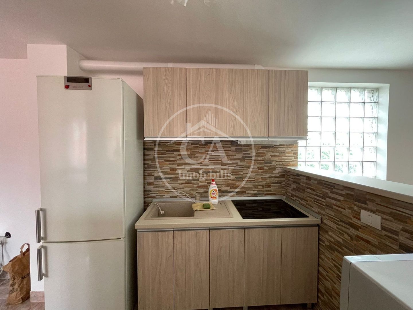 Casa de vânzare cu 8 camere de tip P+E+M in zona Rogerius, Oradea - Poză 15