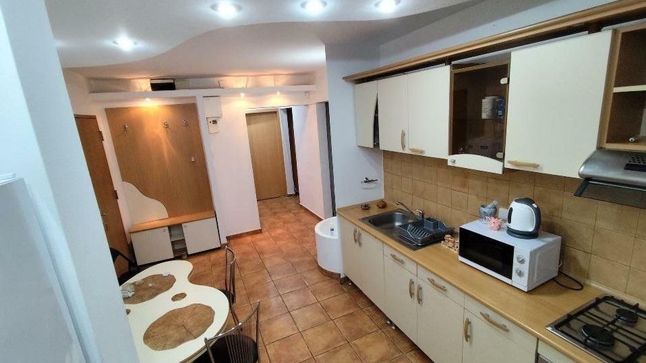 Girocului-Spitalul Judetean | 3 Camere | Centrala | Aer Conditionat | Boxa - Poză 2