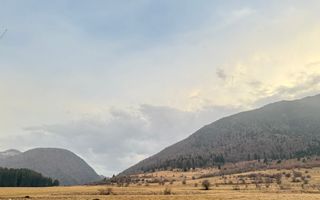 Teren intravilan, 2548 mp, cu priveliște superbă - Zărnești - Poză 2