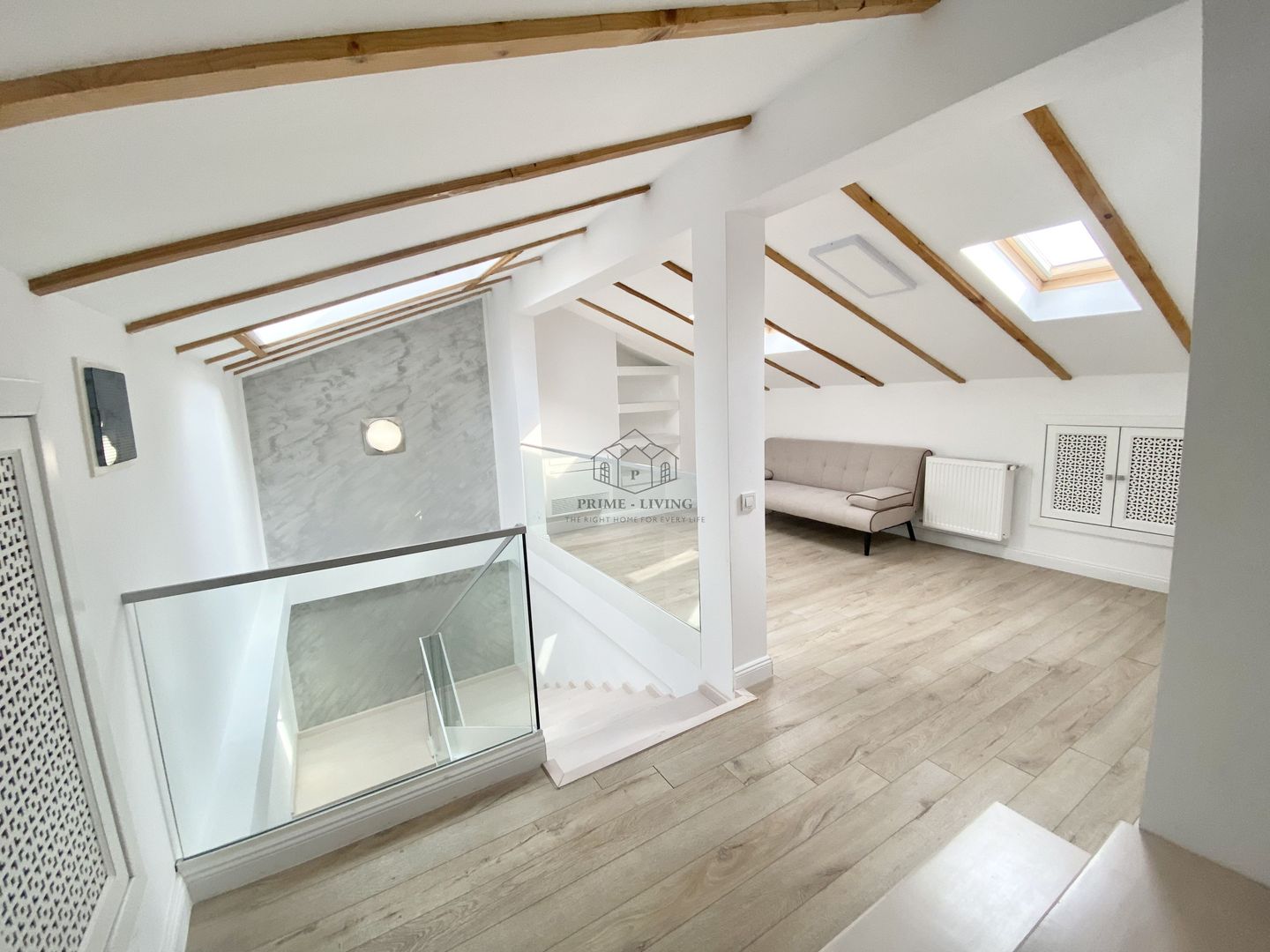 VILA SPATIOASA CU 5 CAMERE LA INCHIRIERE IN COMPLEX REZIDENTIAL - Poză 14