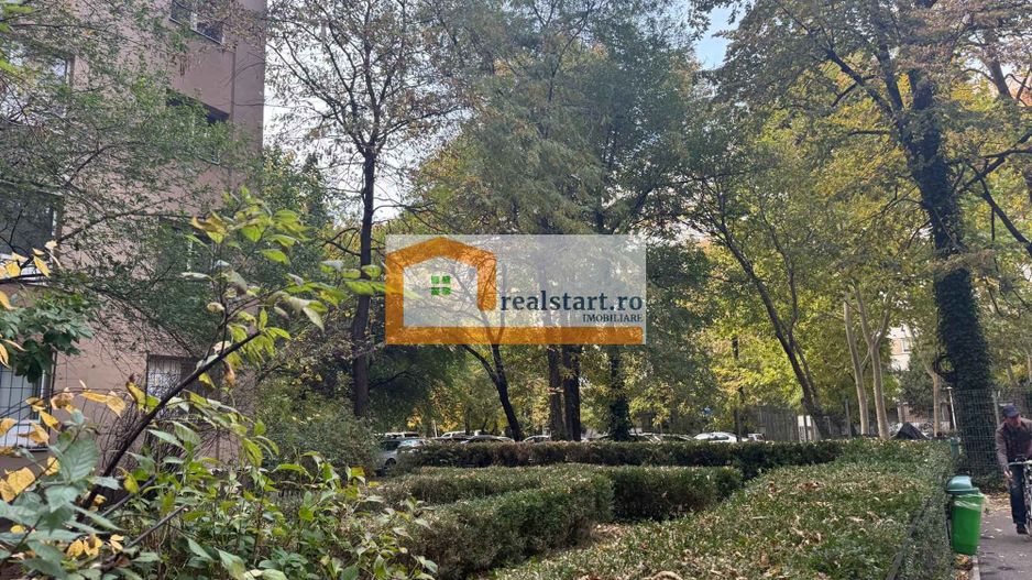 Bloc anvelopat, Romancierilor, toate instalatiile noi, 2 lifturi - Poză 5