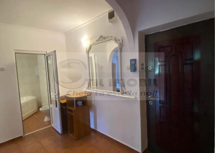 Apartament 1 camera decomandat etaj 1 Gara 380 euro - Poză 6