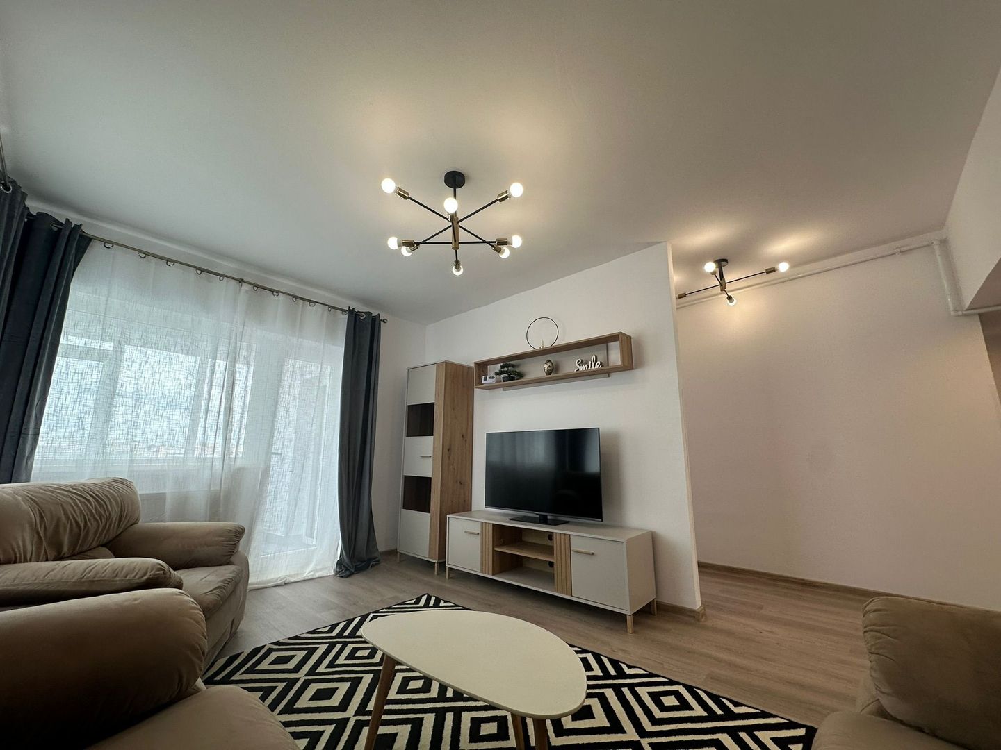 Apartament 4 camere decomandat, vedere panoramică, zona Dacia - Poză 3