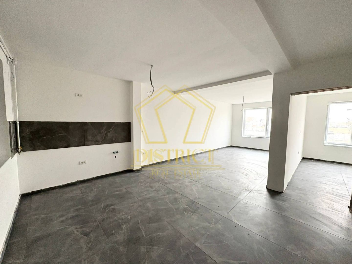 Apartament spațios cu 2 camere | Giroc | Hotel IQ - Poză 1