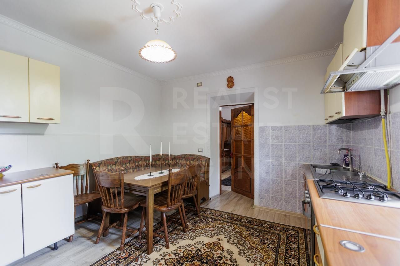 Vânzare, casă, 2 nivele, strada Traian, r-ul Ialoveni. - Poză 21