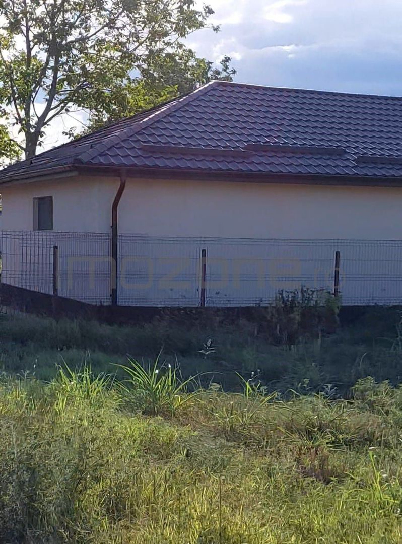 Teren intravilan 5000 mp, deschidere 37 mp, utilitati in zona 60 metri - Poză 4