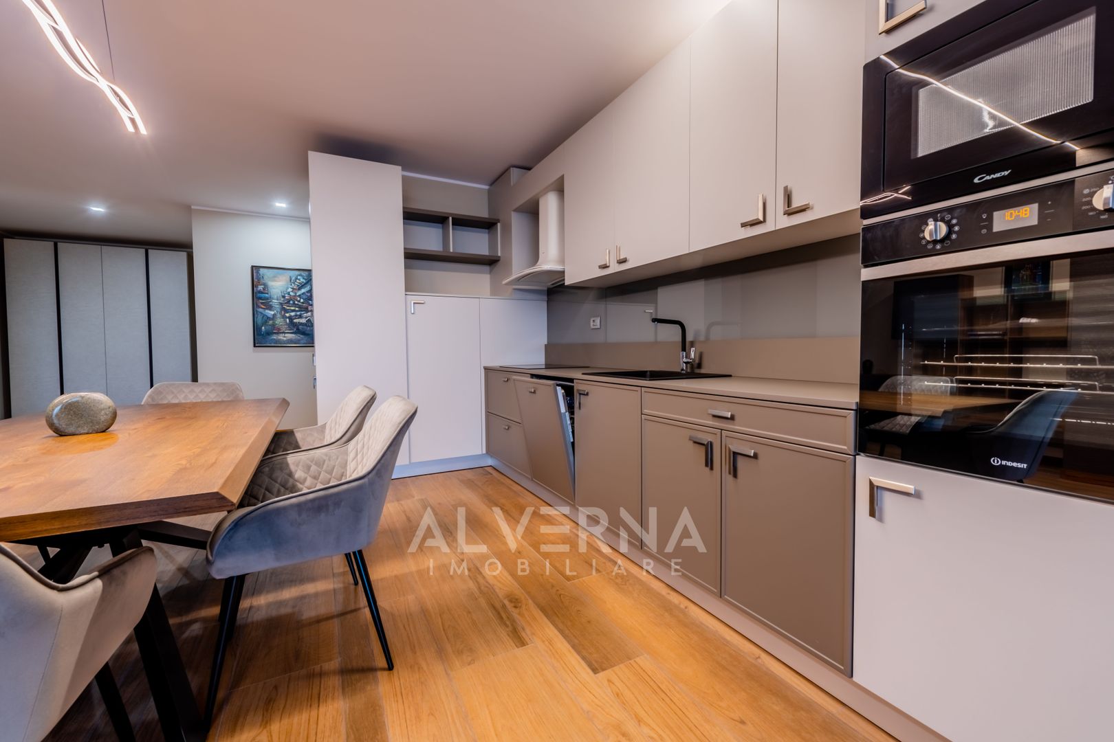 LOFT - Apartament 3 camere, 108mp + terasa, garaj subteran, Buna Ziua - Poză 2