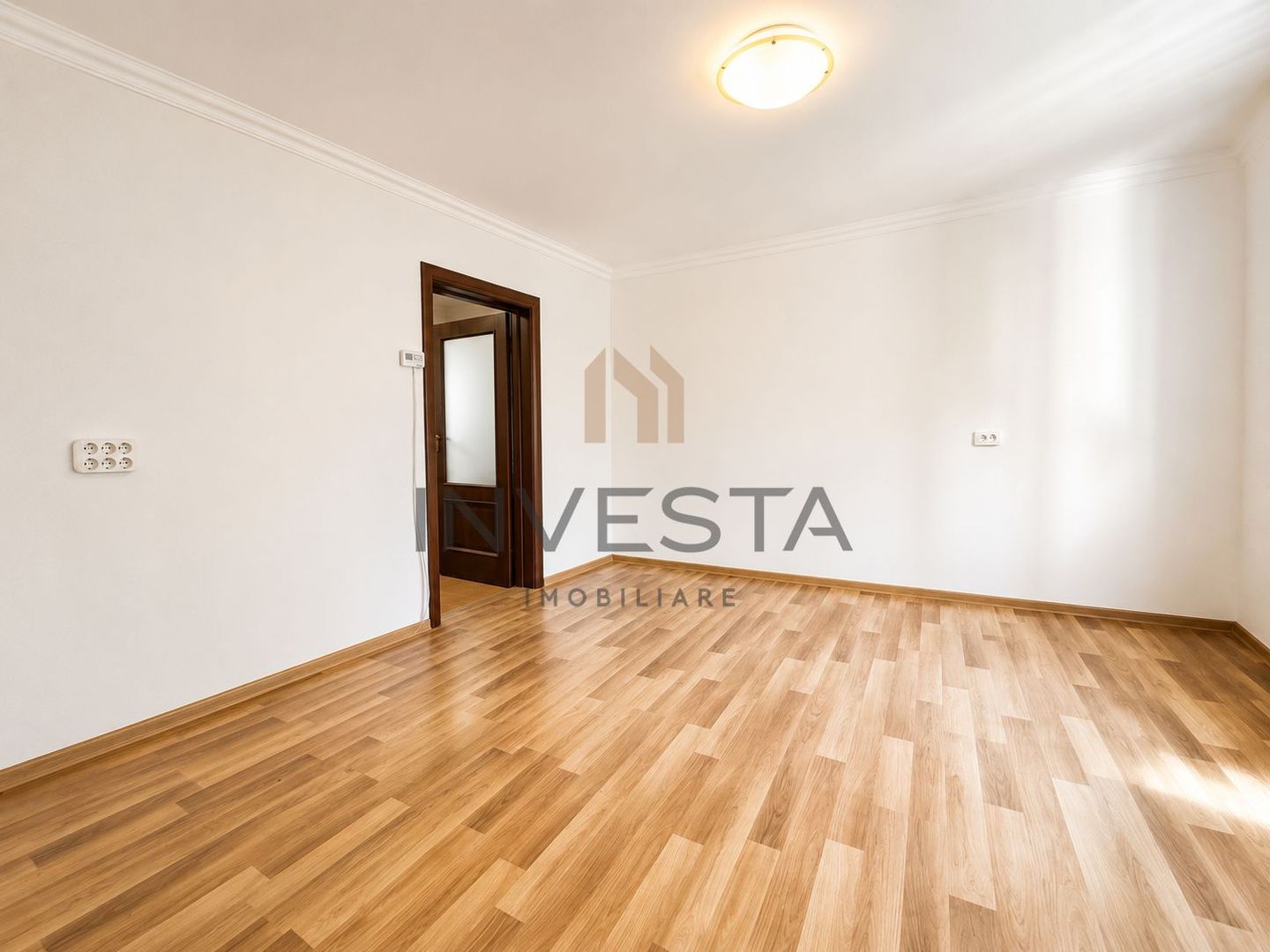 Casa individuala cu 4 camere de inchiriat in Andrei Muresanu - Poză 6