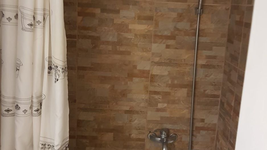 De inchiriat apartament modern 2 camere , renovat Batistei - Poză 12