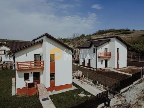 Vila 120MP 4 Camere Vedere spre Lac Sorogari - Poză 1