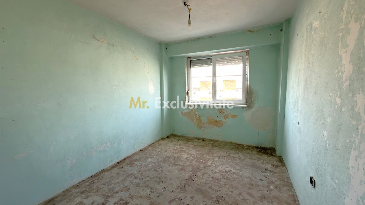 Apartament 4 camere Etaj IV, MV1, Zona Ludy - Str. Regele Ferdinand I - Carei - Poză 7