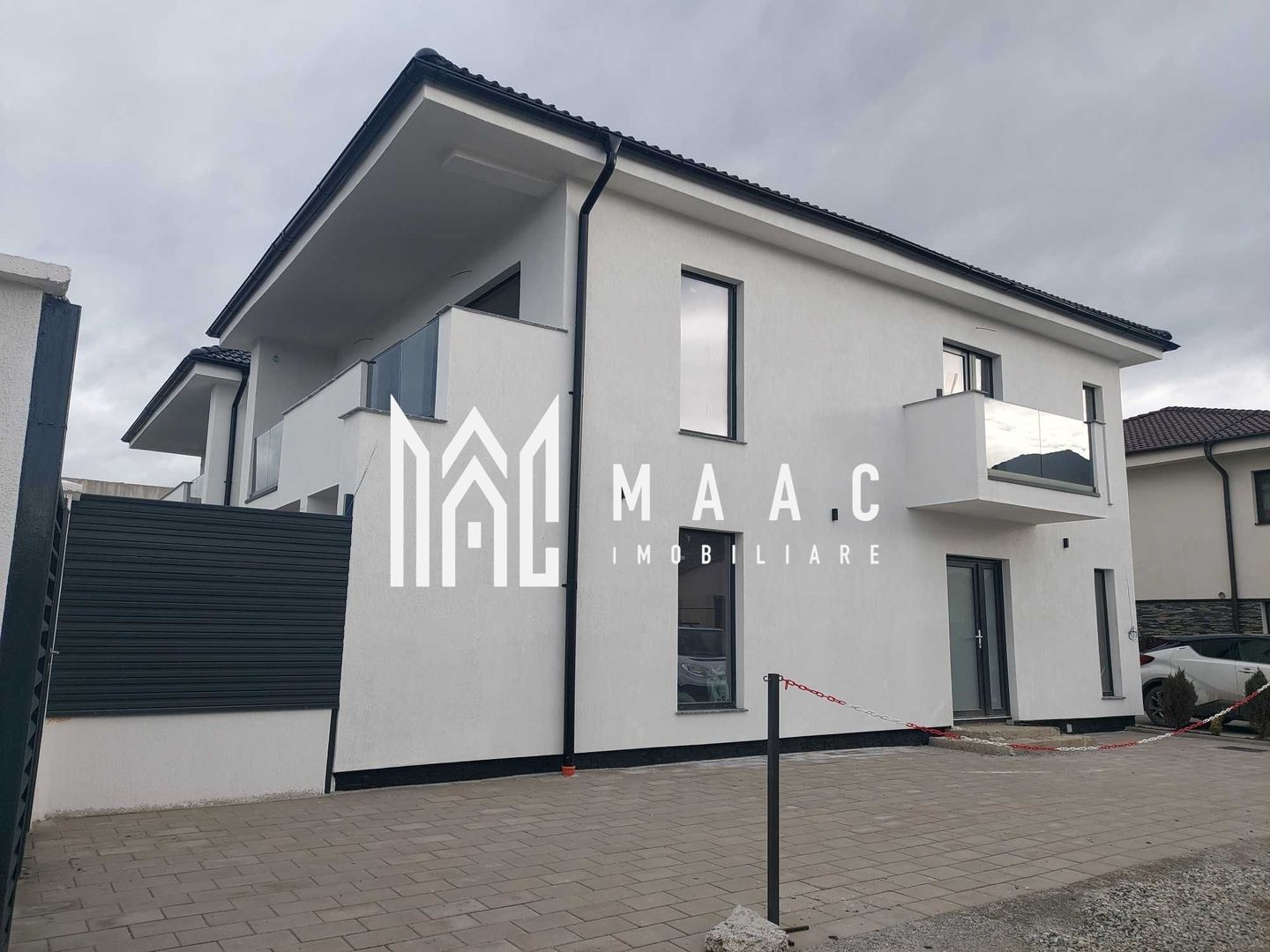 Proprietate exceptionala in Șelimbăr I gradina generoasă - Poză 1