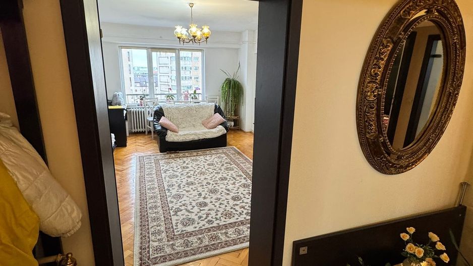 Decomandat si spatios - Poză 6