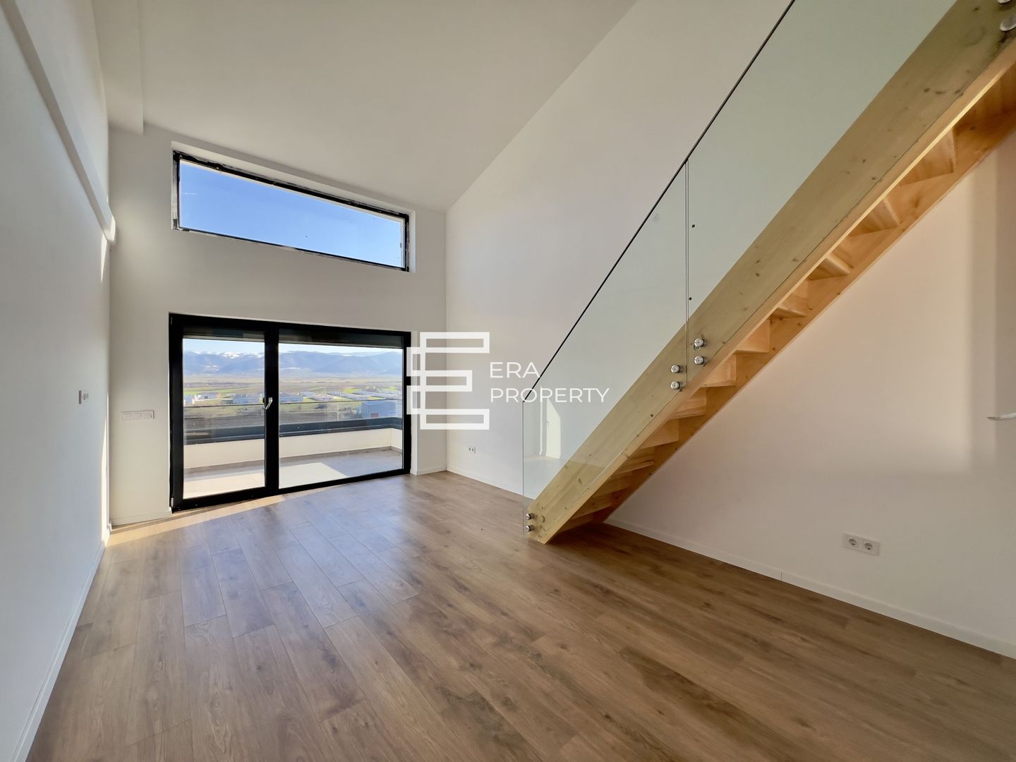 Penthouse 5 camere -  133 mp utili - predare la cheie, zona Aeroport Sibiu - Poză 5