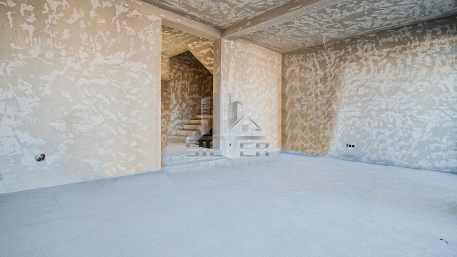 Casa de tip Duplex cu demisol si terasa - Poză 12