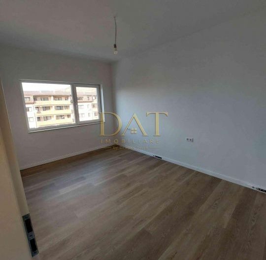 Apartament cu 3 camere | finisat | 75 mp | zona Regal - Poză 2