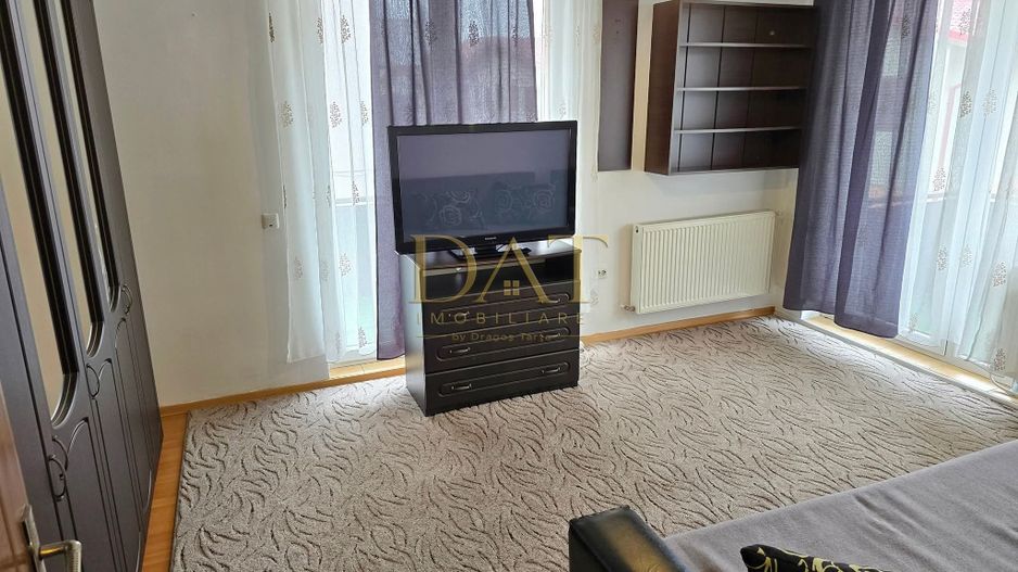 Apartament 2 camere, decomandat, parcare inclusa, zona Eroilor - Poză 2