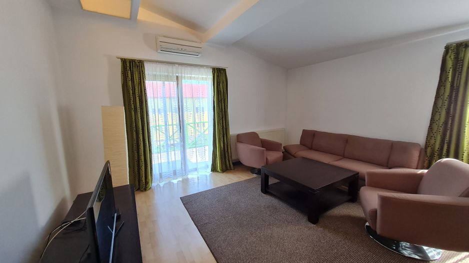 Apartament generos de închiriat zona Lipovei - Poză 2