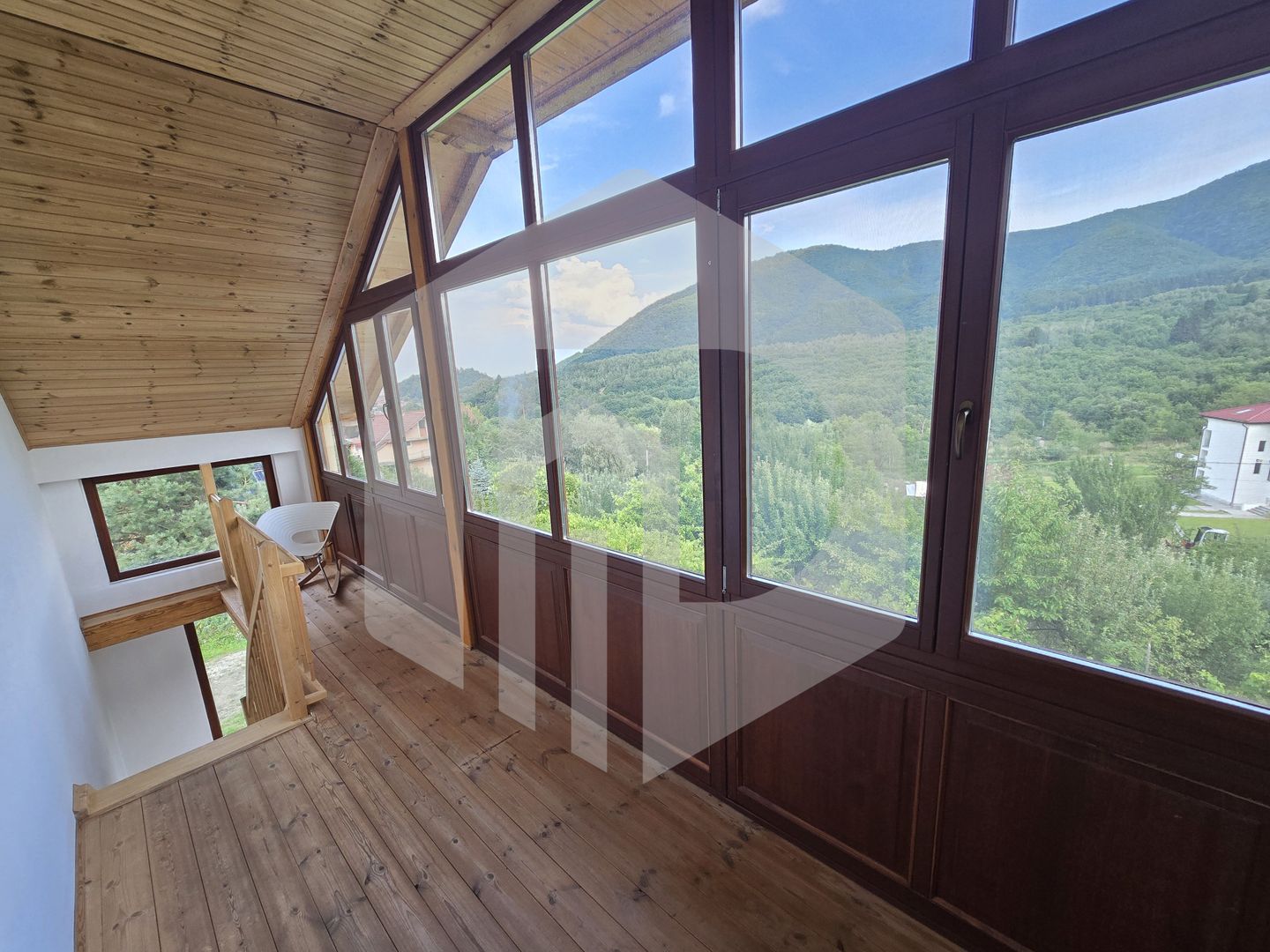 Casa individuala 4 camere teren 3825 mp Cisnadioara - Poză 22