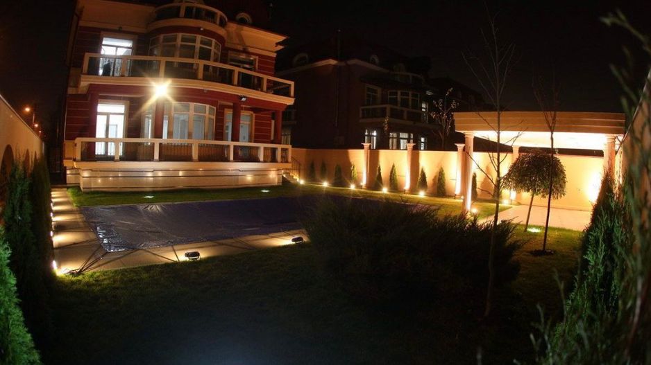VILA DE LUX CU PISCINA IN ZONA HERASTRAU - Poză 2