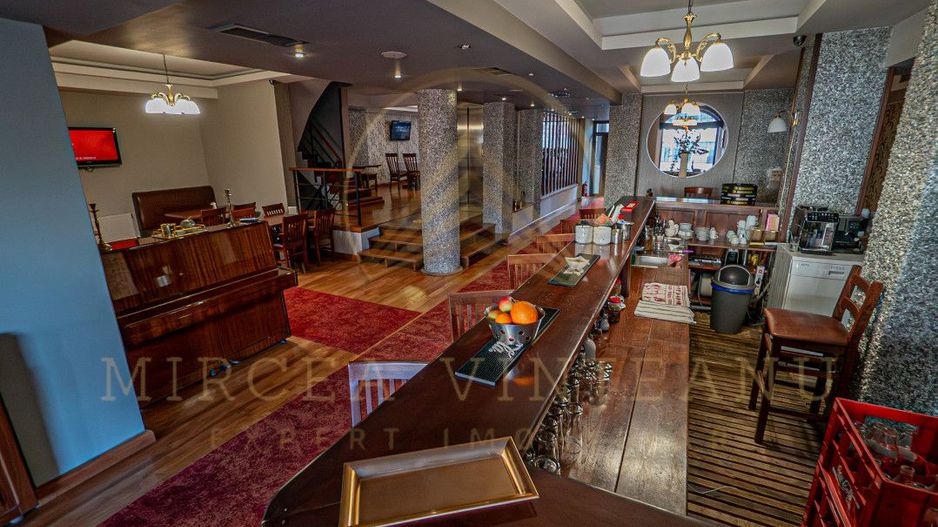 Hotel 3 Stele de Vânzare la  Delfinariu, aproape de Mamaia - Poză 6