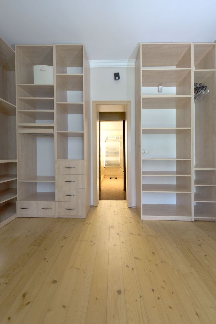 Generoasa si spatioasa - Poză 27