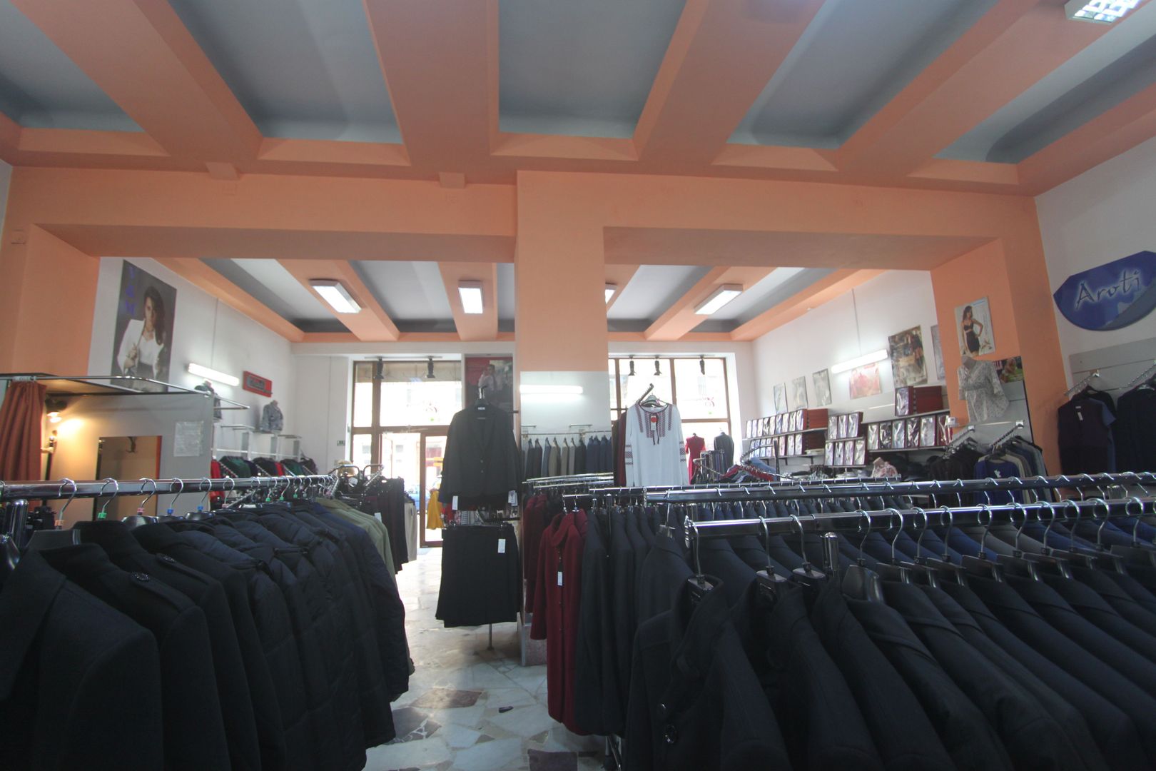 Spațiu comercial - 173mp  în zona Centrala - Poză 1