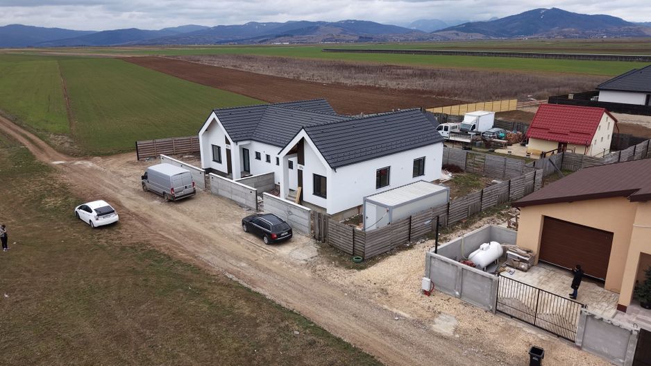 Casă tip duplex – parter | Teren 350 mp | - Poză 1