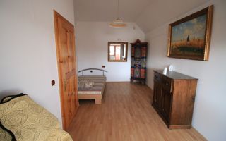 Vila cu 6 camere + 2 case + bazin inot+ 5.934 mp teren  com. Chichis - Poză 7