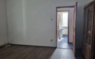 2 Camere Luminos | Metrou Jiului | Boxă la Subsol | - Poză 1