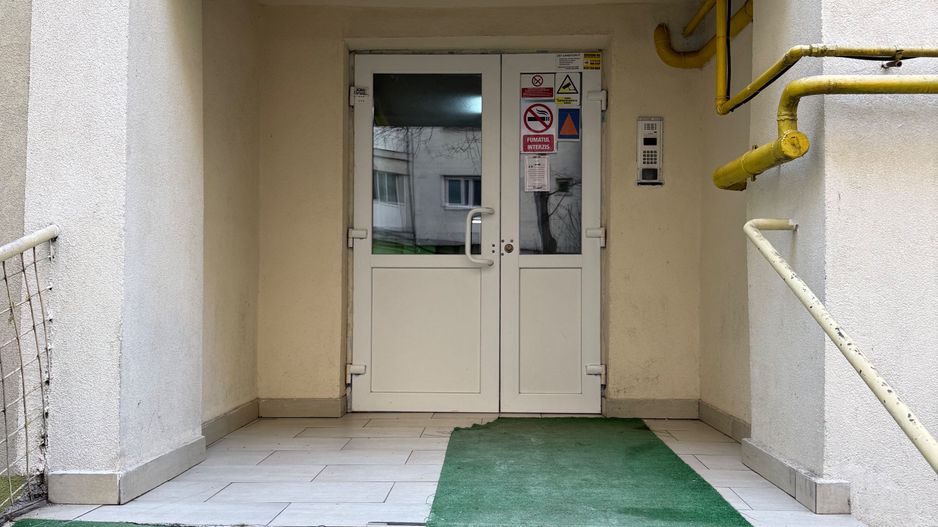 Ap 4 camere 67 mp Mega mall-bloc izolat termic-terasă refăcută! - Poză 17