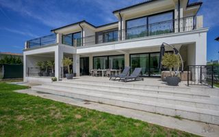 Vila Statement lângă Pădure | 520 mp Utili pe 1500 mp teren - Poză 40