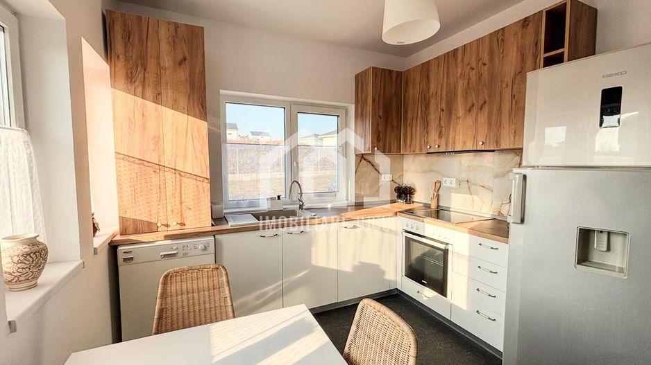 De Inchiriat Casa Individuala 4 camere, 140mp, teren 550mp, Campenesti - Poză 8