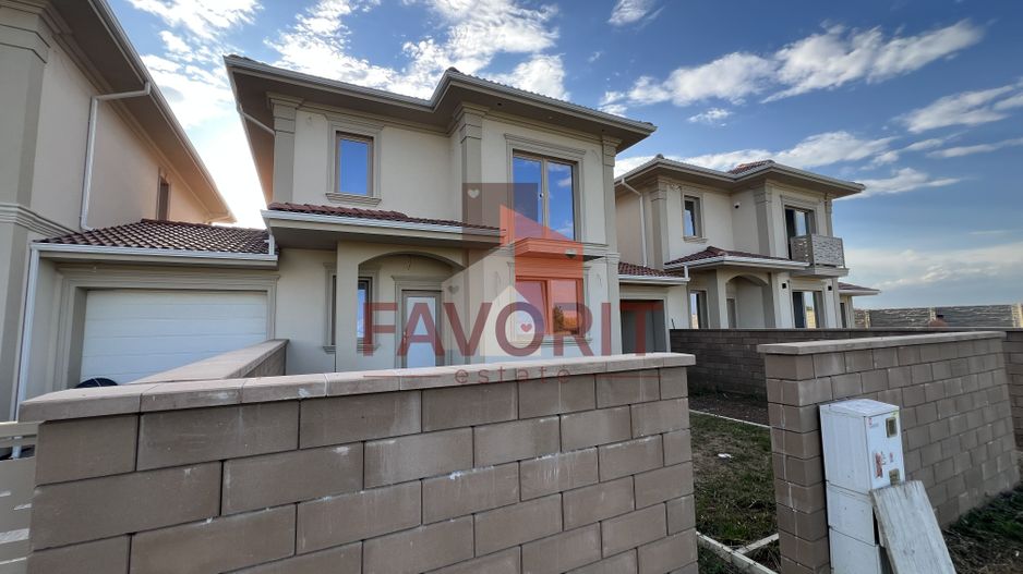Duplex 5 camere despartit prin garaj | Giroc - Poză 3