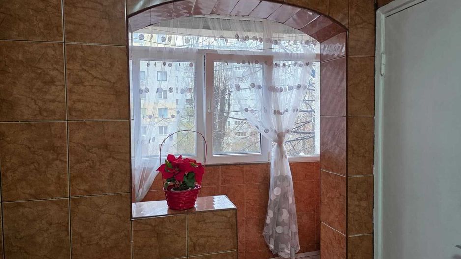 2 camere decomandat, etaj 3, mobilat, aproape metrou si Penny - Poză 6