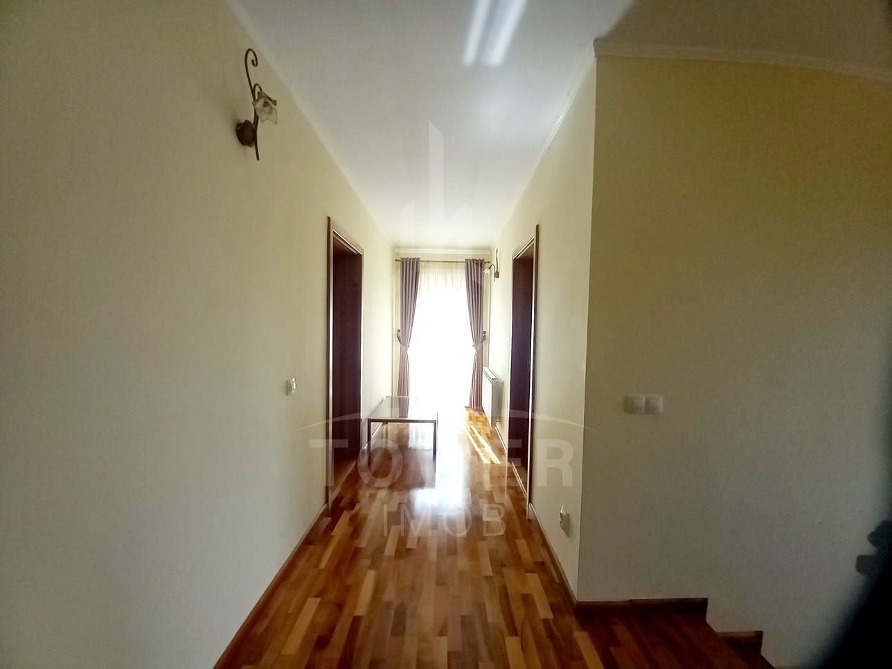 Proprietate deosebită de vânzare în Șelimbăr (zona Dracula) - Poză 12