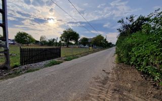 Teren intravilan central Cornu Luncii - Poză 4