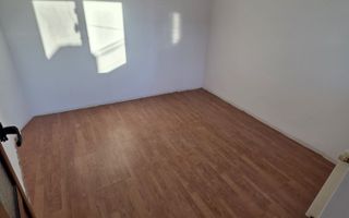 Casă cu 3 dormitoare în Dancu, Holboca. Curte utilă, acte în regulă. - Poză 2