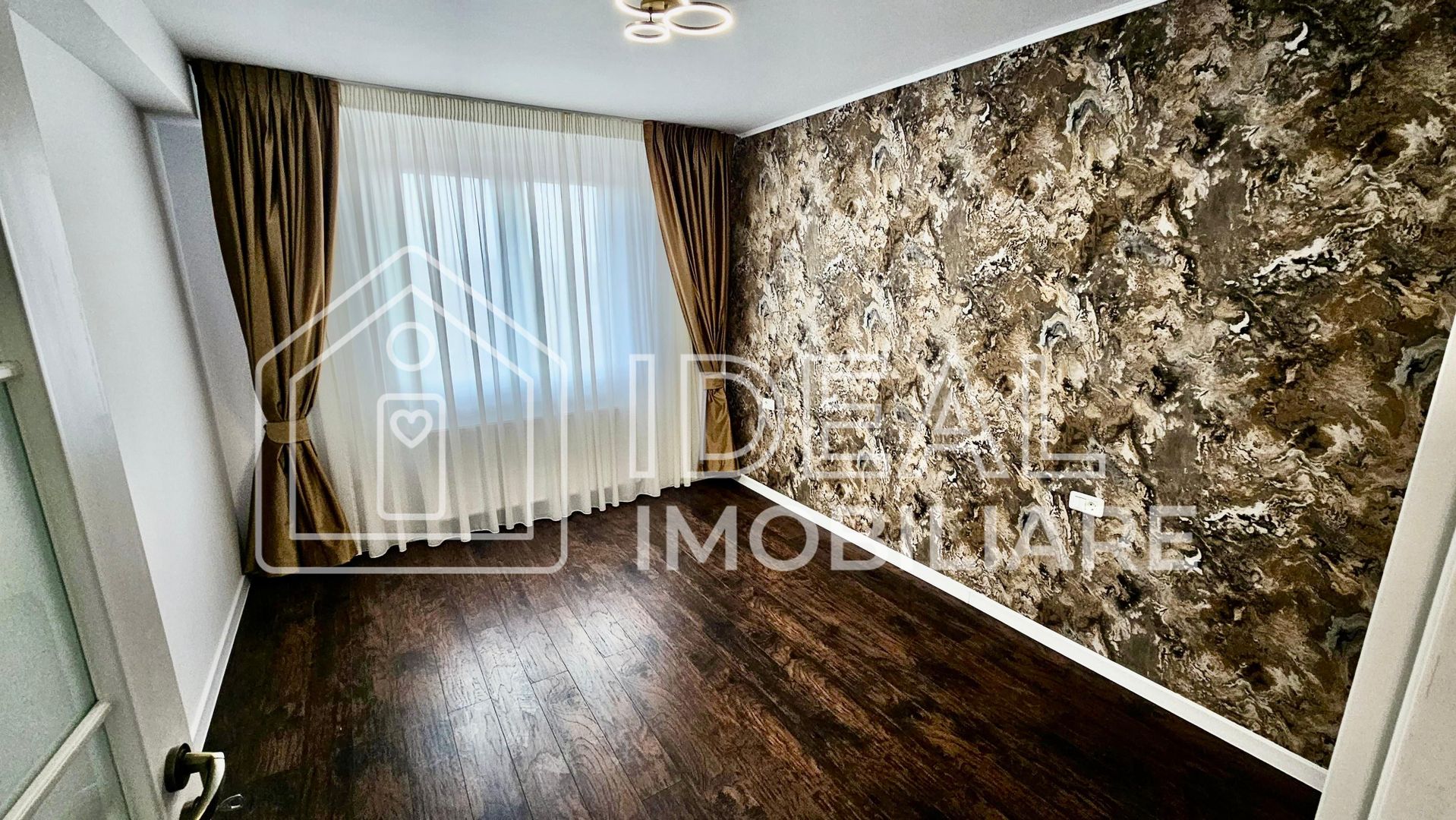 Apartament cu 4 camere LA Cheie- 155 mp utili, Selimbar - Poză 7