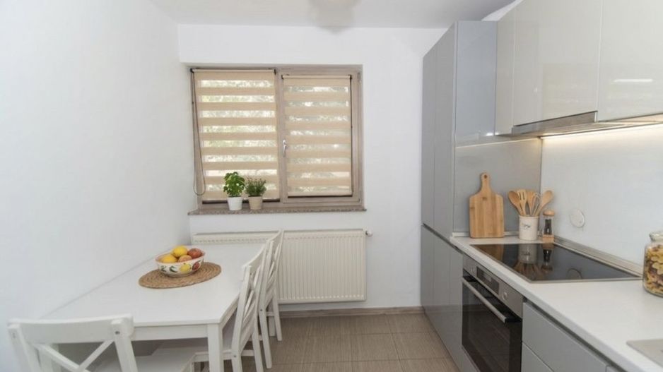 Casa cu 4 camere pe strada Campului, Pitesti - Poză 11