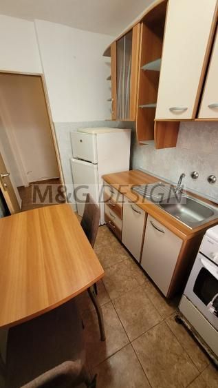 Apart  1 camera  Circumvalatiunii etaj 1 centrala proprie - Poză 6