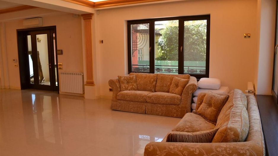 Vila de lux Unirii - Mitropolie Comision 0% - Poză 9